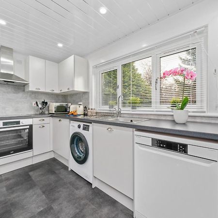 West End House By Klass Living Bellshill Zewnętrze zdjęcie