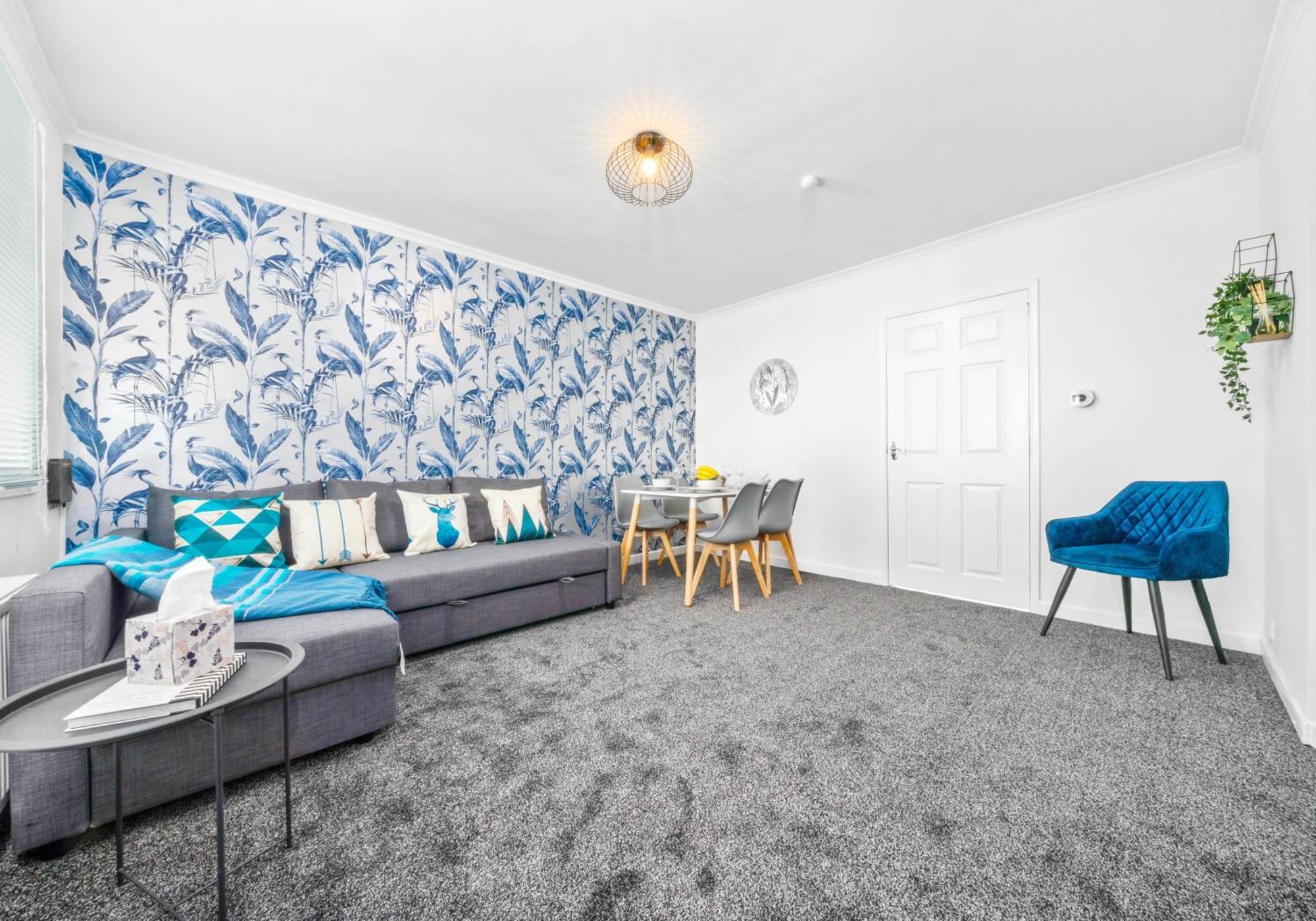 West End House By Klass Living Bellshill Zewnętrze zdjęcie
