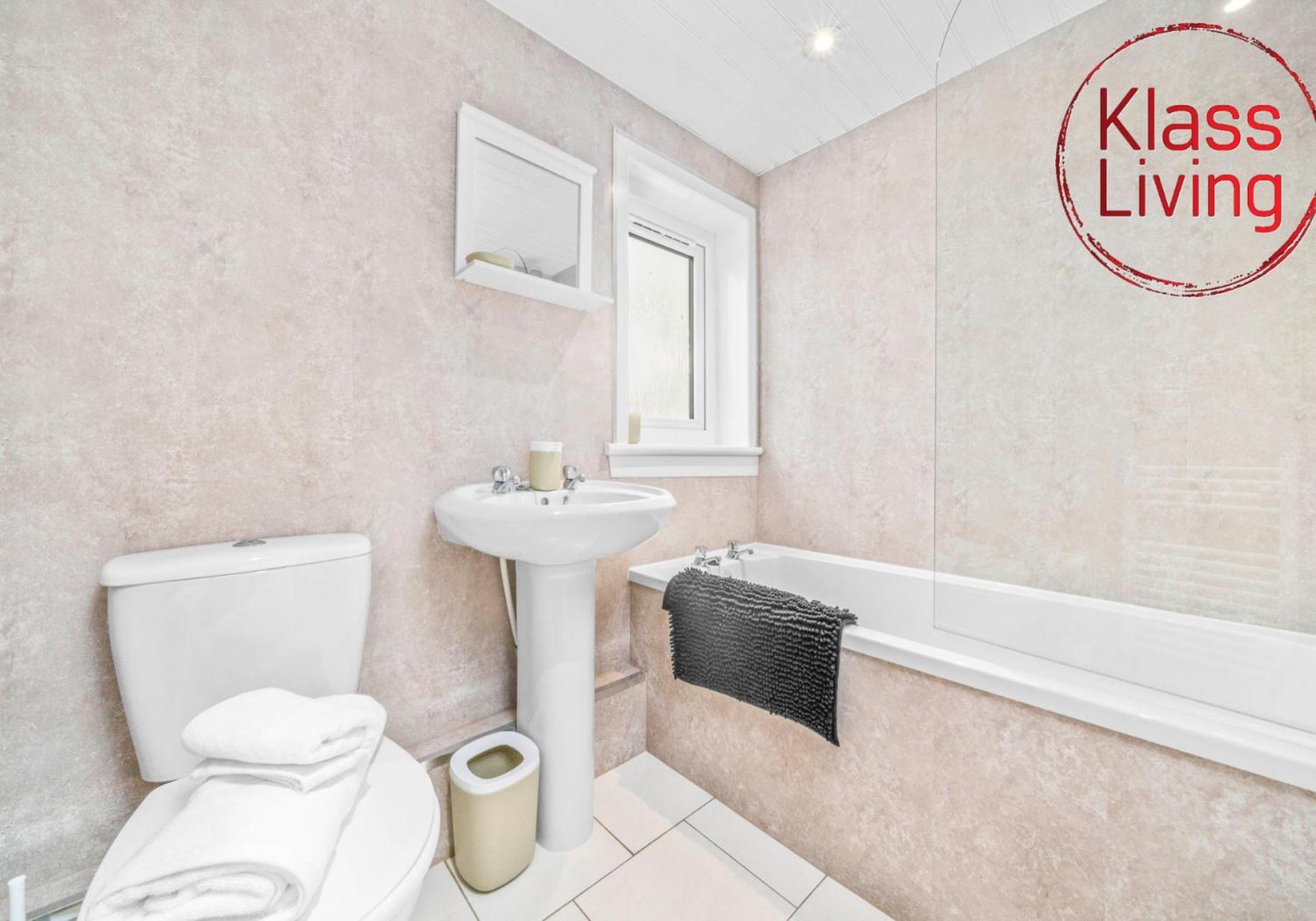 West End House By Klass Living Bellshill Zewnętrze zdjęcie