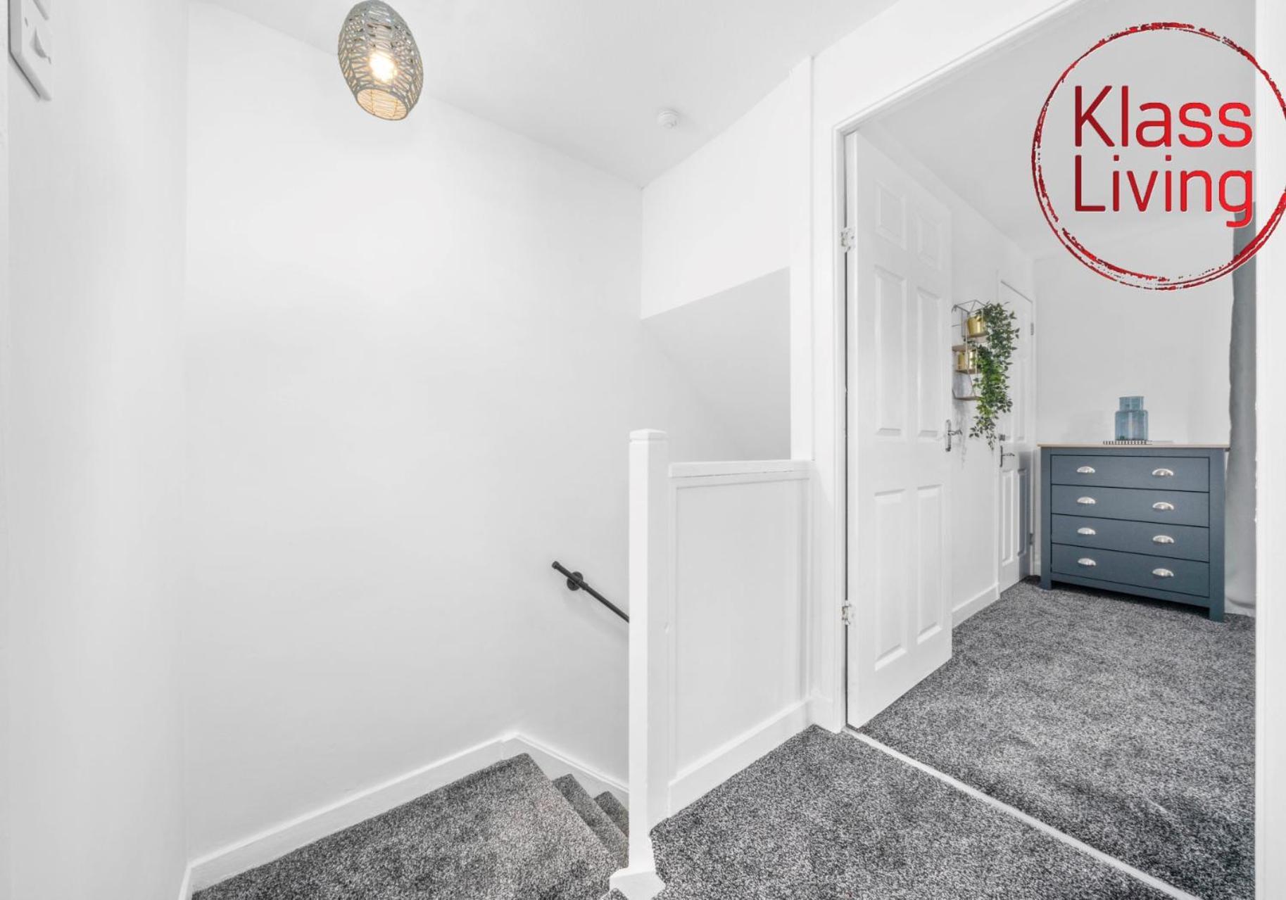 West End House By Klass Living Bellshill Zewnętrze zdjęcie
